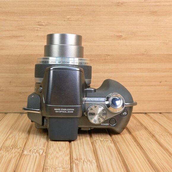 OLYMPUS SP-550UZ 7.1MP Digital Camera, 18x Optical Zoom, Image Stabilization - Picture 5 of 9